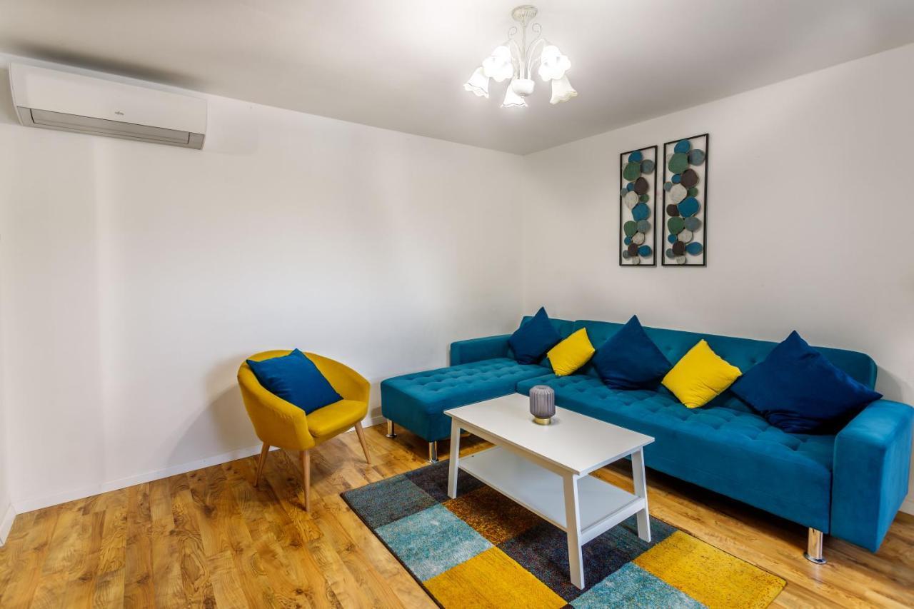 Casa Di Oliva-House With Heated Pool & Jacuzzi In Trilj, Croatia Βίλα Εξωτερικό φωτογραφία