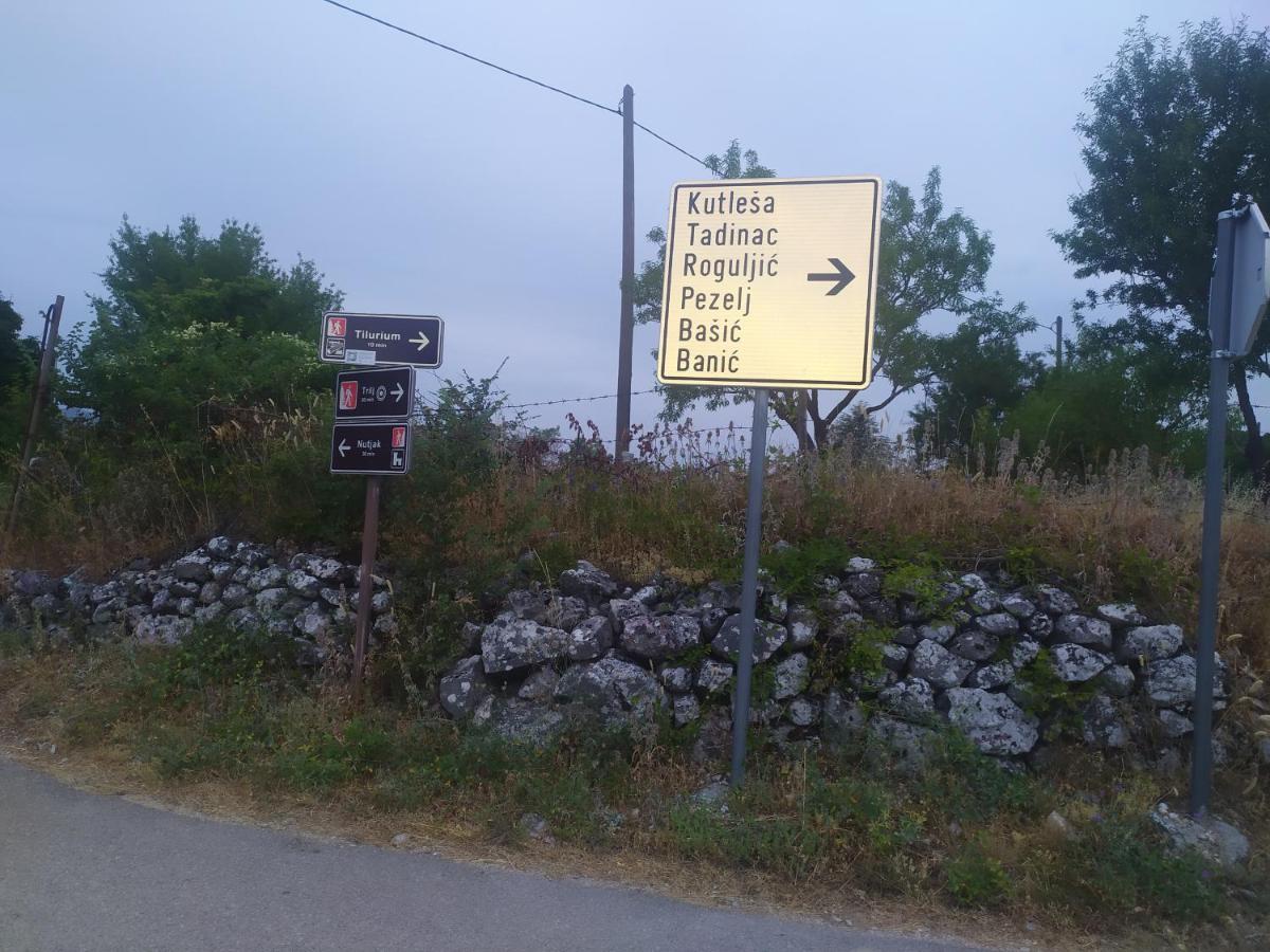 Casa Di Oliva-House With Heated Pool & Jacuzzi In Trilj, Croatia Βίλα Εξωτερικό φωτογραφία