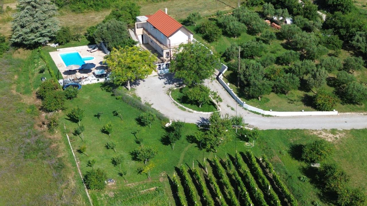 Casa Di Oliva-House With Heated Pool & Jacuzzi In Trilj, Croatia Βίλα Εξωτερικό φωτογραφία